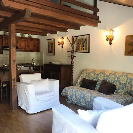 Caratteristico Bilocale Con Terrazzo Panoramico Apartament